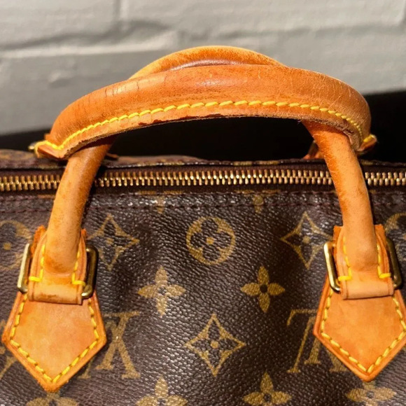 Louis Vuitton Vintage Speedy 30 - Picture 6 of 12